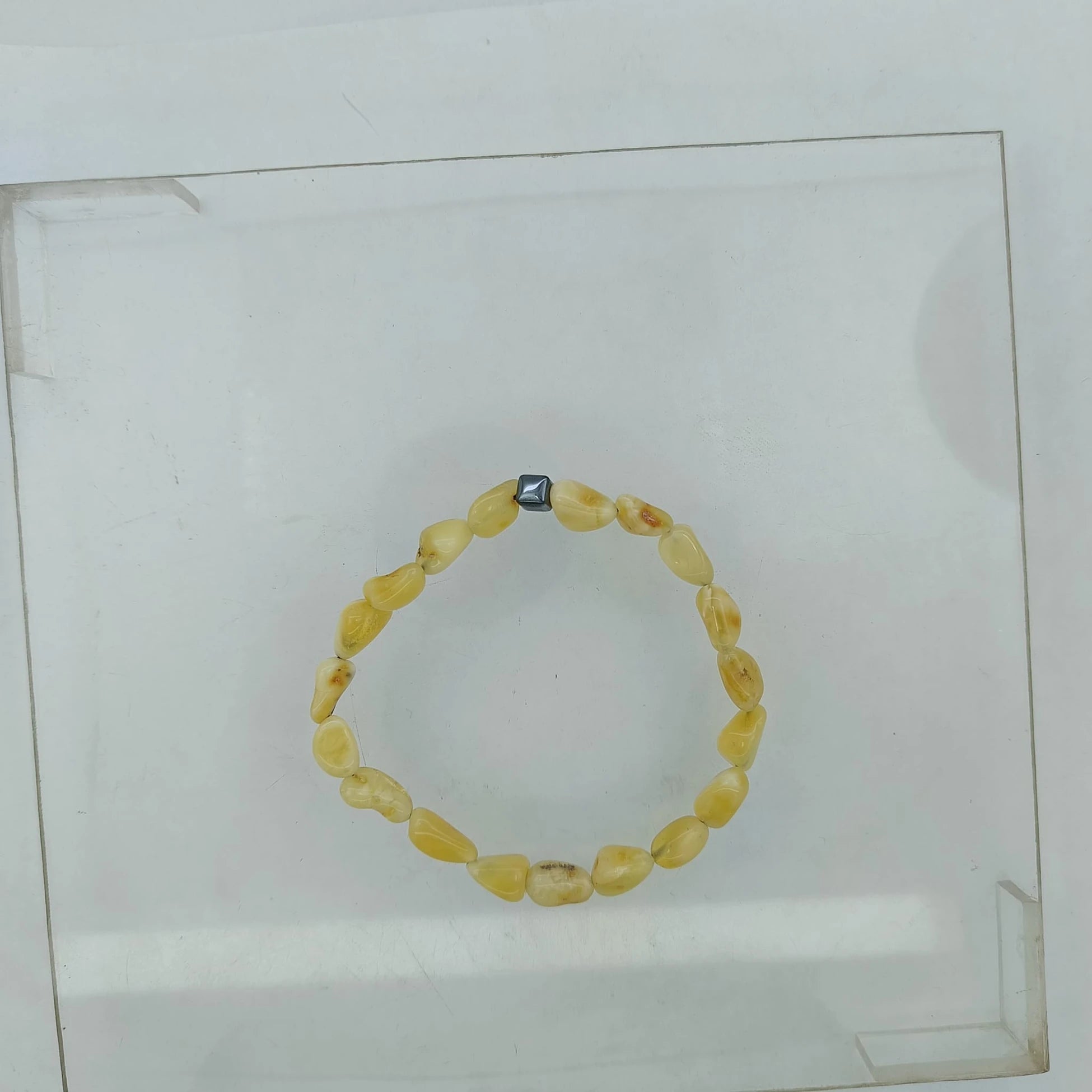 Doğal Damla Kehribar ve Hematit Taşı Bileklik