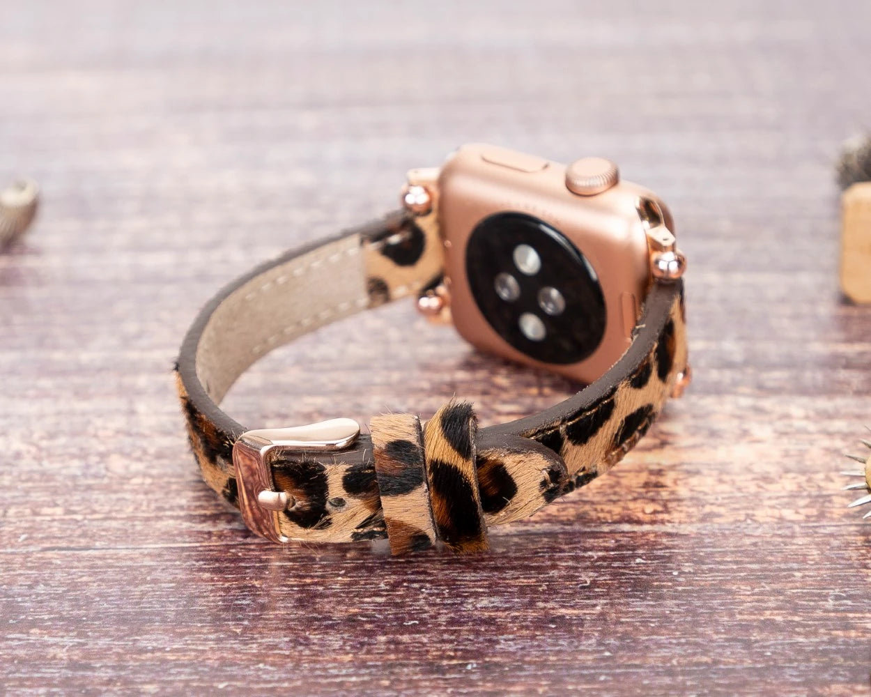 Apple Watch Uyumlu Deri Kordon 38-40-41mm Ferro LEO1N