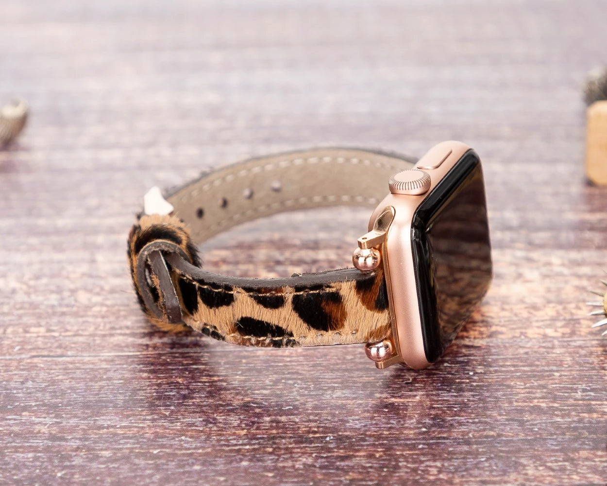 Apple Watch Uyumlu Deri Kordon 38-40-41mm Ferro LEO1N